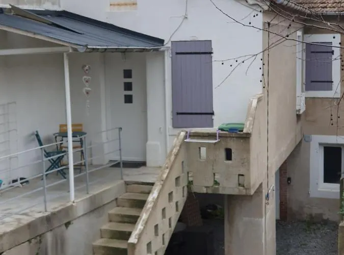Maison Individuelle Avec Jardin Sud Ardeche, Aubenas Vals Les Bains
